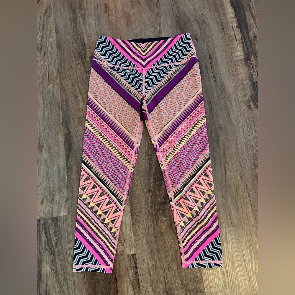 Victoria's Secret Sport VSX Knockout Cropped Leggings